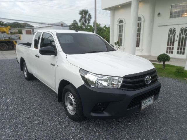 Toyota Hilux Revo 2018 2.4 J Plus Pickup ดีเซล เกียร์ธรรมดา ขาว รูปที่ 3