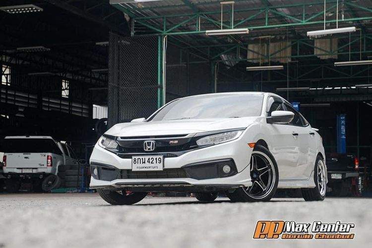 รถ Honda Civic 1.5 Turbo RS สี ขาว