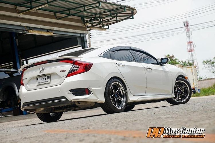 Honda Civic 2019 1.5 Turbo RS Sedan เบนซิน เกียร์อัตโนมัติ ขาว รูปที่ 2