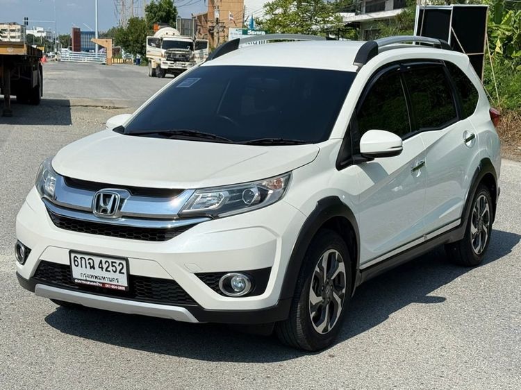 รถ Honda BR-V 1.5 SV สี ขาว