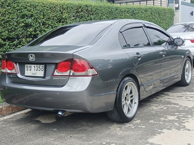 Honda Civic 2011 1.8 S i-VTEC Sedan เบนซิน เกียร์อัตโนมัติ เทา รูปที่ 3