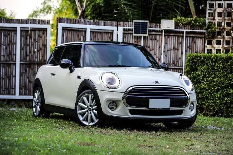 รถ Mini COOPER 3 DOOR HATCH 1.5 สี ครีม