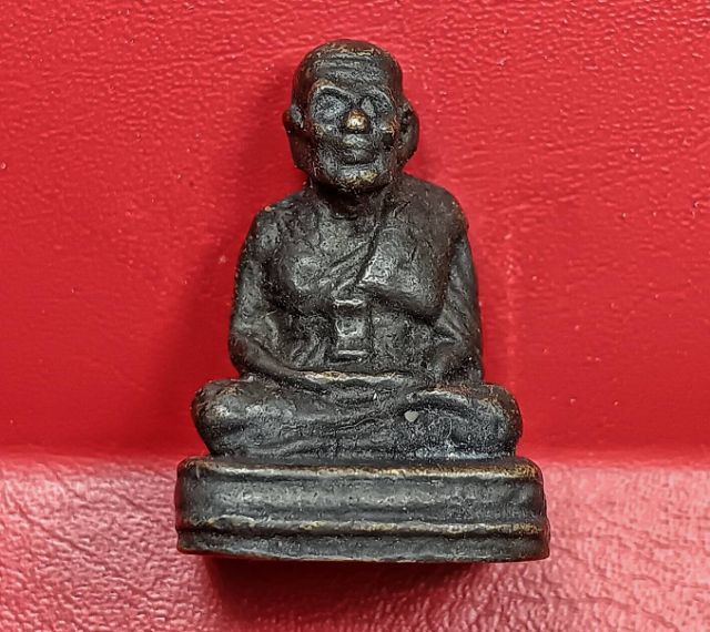 รูปหล่อโบราณหลวงปู่ทวดวัดช้างให้รุ่นเบตง