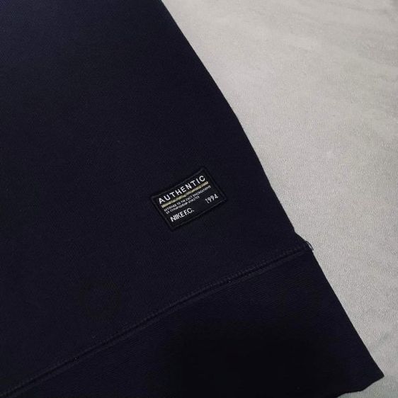 เสื้อ nike sweater รูปที่ 4