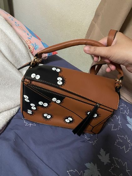 กระเป๋าาะพาย