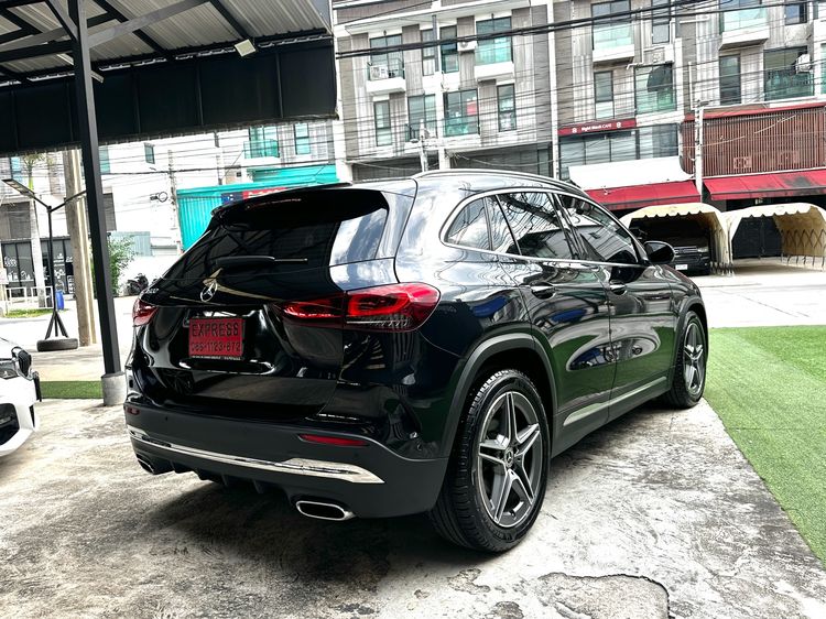 Mercedes-Benz GLA-Class 2024 GLA200 Utility-car เบนซิน ไม่ติดแก๊ส เกียร์อัตโนมัติ ดำ รูปที่ 3