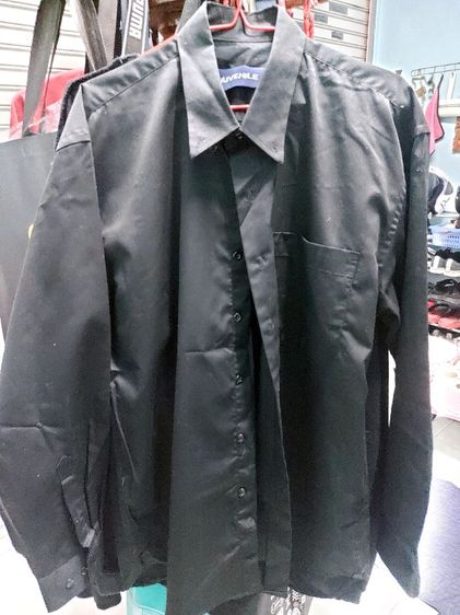 เสื้อเชิ้ตสีดำล้วน size XL มือสองเคยใส่ 1 ครั้งสำหรับชายหญิง รูปที่ 4