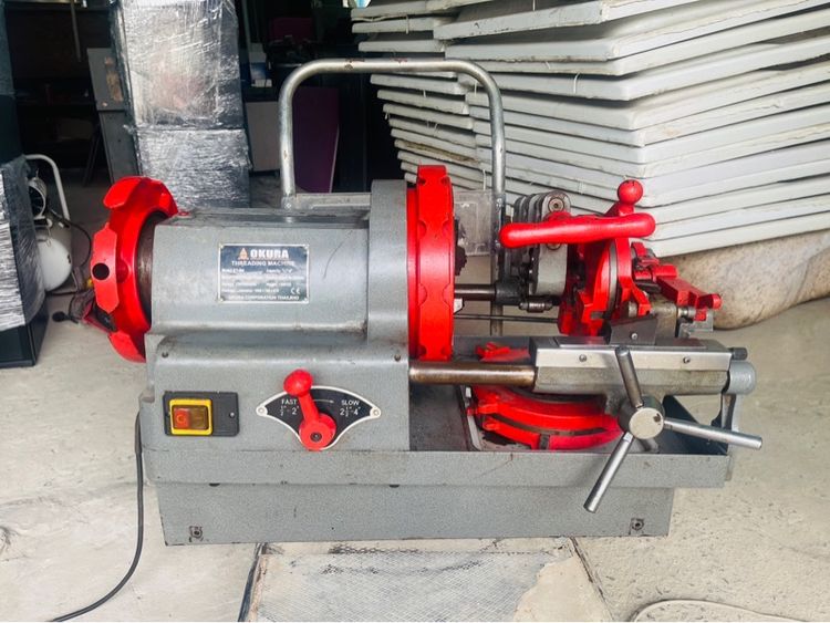 เครื่องต๊าปเกลียว 4 นิ้ว OKURA KT-404 