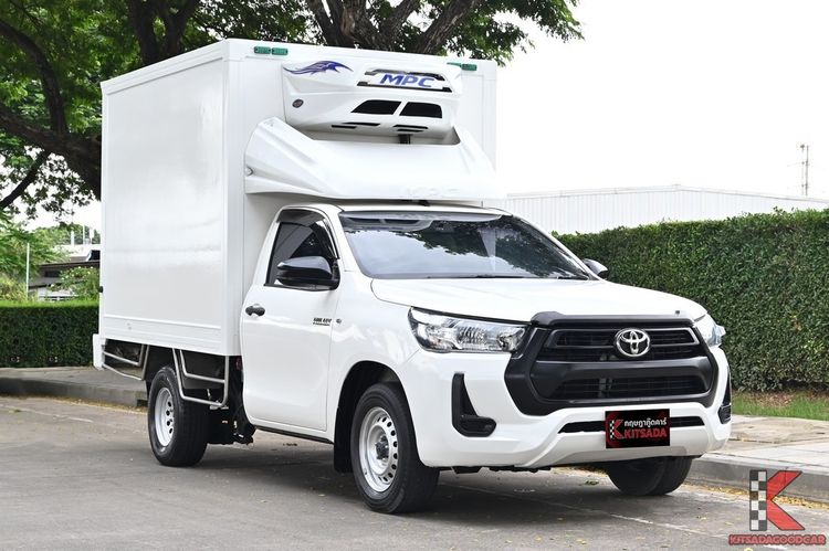 Toyota Hilux Revo 2023 2.4 Entry Pickup ดีเซล ไม่ติดแก๊ส เกียร์ธรรมดา ขาว