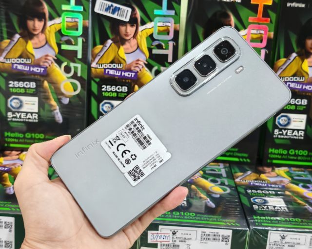 ยี่ห้ออื่นๆ 256 GB Infinix Hot50 Ram8 Rom256 มือสอง สภาพสวย