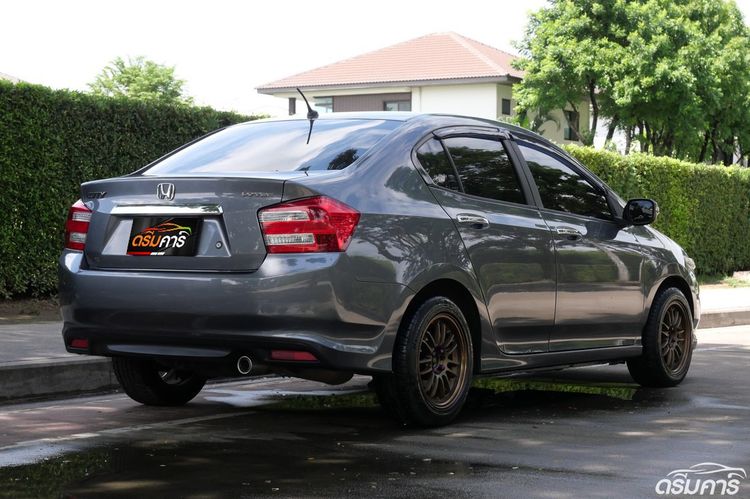 Honda City 2013 1.5 Sv i-VTEC Sedan เบนซิน ไม่ติดแก๊ส เกียร์อัตโนมัติ เทา รูปที่ 3