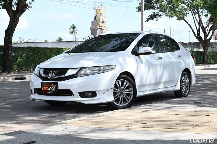 Honda City 2013 1.5 Sv i-VTEC Sedan เบนซิน ไม่ติดแก๊ส เกียร์อัตโนมัติ ขาว