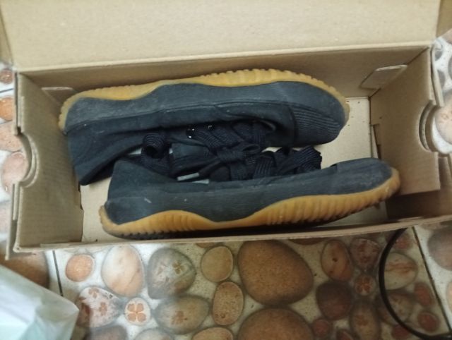 รองเท้านักเรียน เบอร์32  2คู่ รูปที่ 2