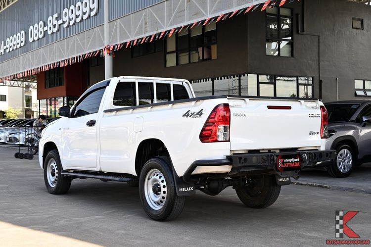 Toyota Hilux Revo 2023 2.8 ENTRY STANDARD CAB Pickup ดีเซล ไม่ติดแก๊ส เกียร์อัตโนมัติ ขาว รูปที่ 3