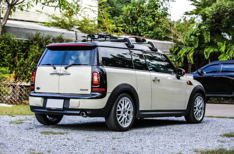 Mini CLUBMAN 2010 1.6 Sedan เบนซิน ไม่ติดแก๊ส เกียร์อัตโนมัติ ครีม รูปที่ 2