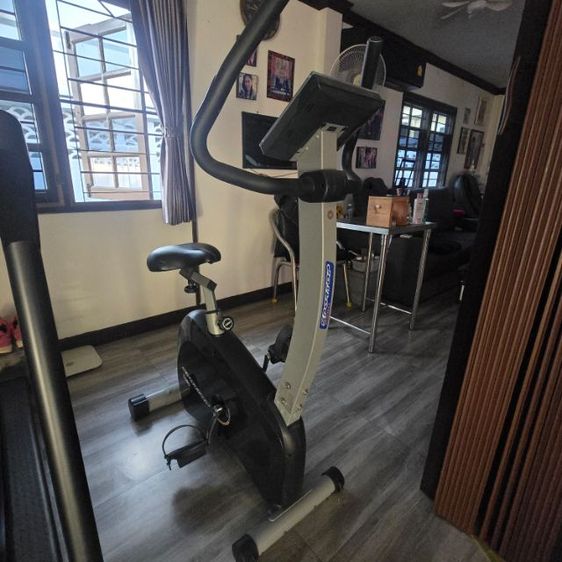 อุปกรณ์เพื่อสุขภาพ จักรยานออกกำลังกาย