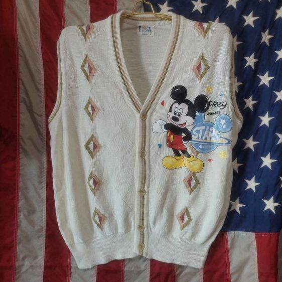 ไม่มีแขน ขาว เสื้อไหมพรม  Mickey Mouse สภาพสวย✨️