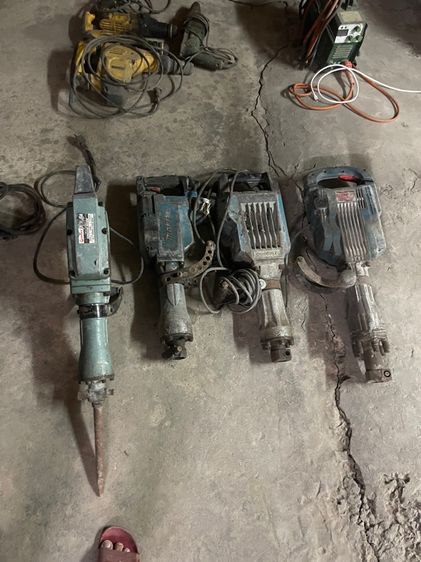 แย็กไฟฟ้า แย็กปูน สกัดปูน สกัดไฟฟ้า