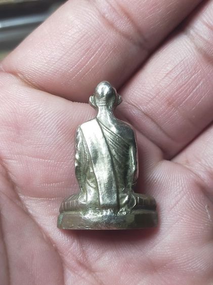 หล่อหลวงพ่อเดิมวัดหนองโพธิ์ รูปที่ 2