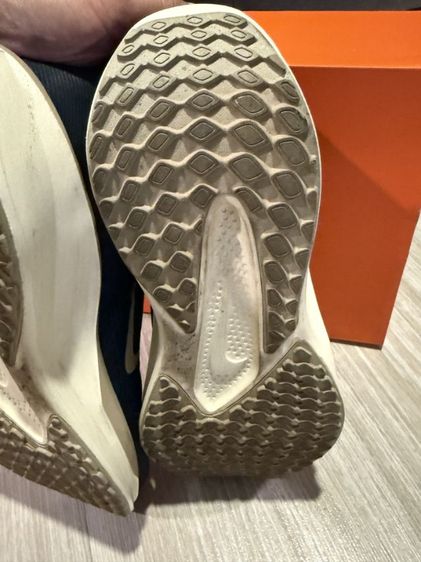 รองเท้าวิ่ง NIKE QUEST 6 รูปที่ 6