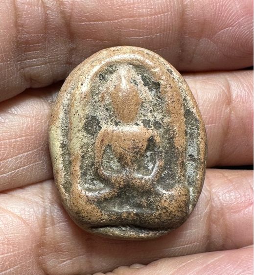 🙏พระนางกำแพงตัด กรุฝั่งเมือง🙏พระกำแพงซุ้มกอพิมพ์กลาง มีราดำ องค์ละ1850 รูปที่ 9