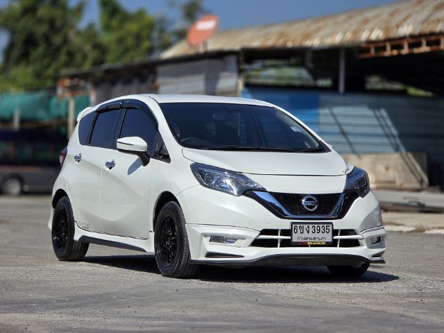 Nissan Note 2019 1.2 VL Utility-car เบนซิน ไม่ติดแก๊ส เกียร์อัตโนมัติ ขาว รูปที่ 4