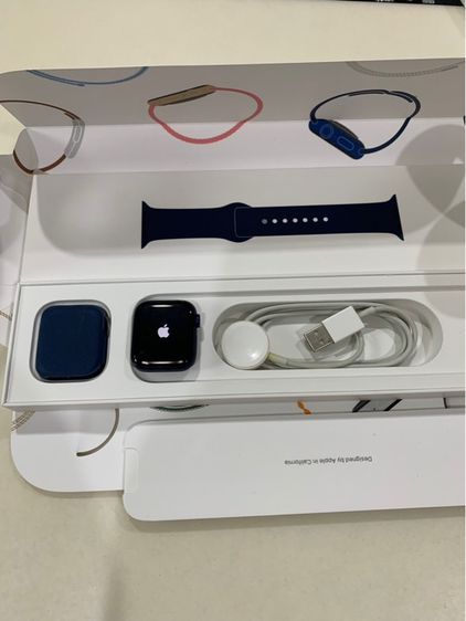 Apple Watch Series 6 ของแท้ สภาพสวย สมบูรณ์ พร้อมกล่อง นัดรับได้