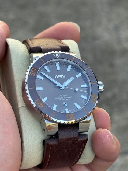 Oris Aquis Date รูปที่ 2