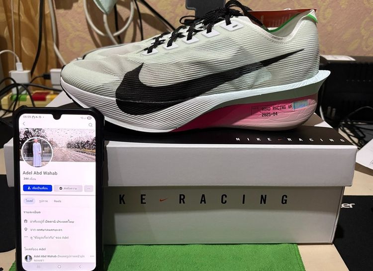 Nike Vaporfly Next 4 10us 44 28cm ของใหม่ ป้ายห้อย ซื้อจากร้าน Avarin