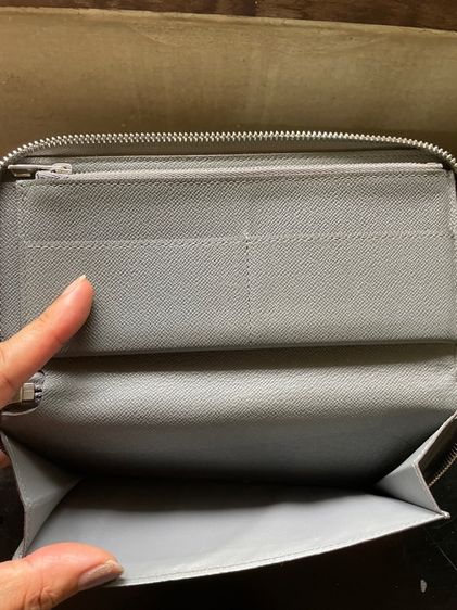 LV men wallet รูปที่ 10