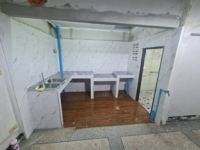 มีบางส่วน บ้านทาวน์เฮ้าส์ 2 ชั้น ทำเลดี รูปที่ 3