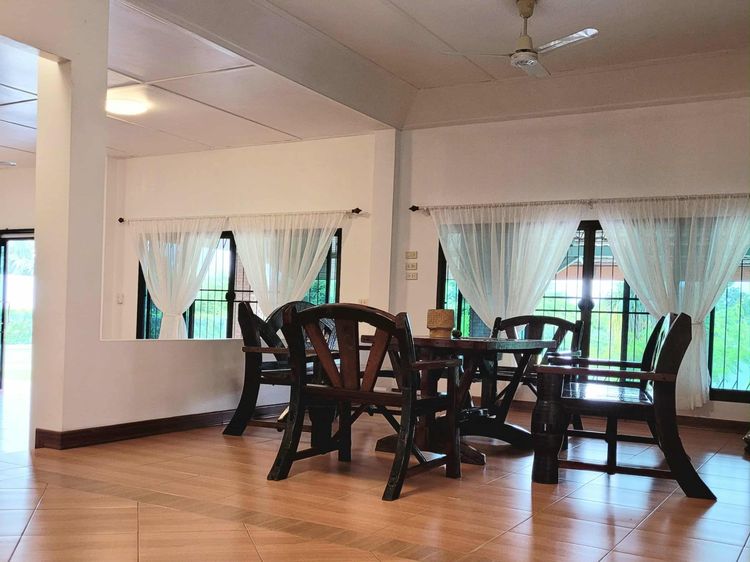 ล้อเกวียนเก่าโบราณ ไม้ประดู่ รูปที่ 2