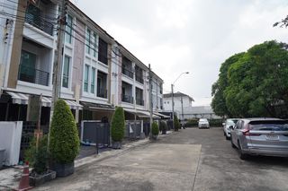 ให้เช่าทาวน์โฮม “กลางเมือง ศรีนครินทร์ S-Sense” ซอยศรีนครินทร์ 46-1 ตรงข้ามพาราไดซ์พาร์ค รถไฟฟ้าสายสีเหลือง