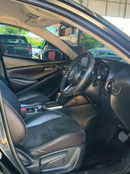 Mazda Mazda 2 2019 1.3 High Plus Sedan เบนซิน ไม่ติดแก๊ส เกียร์อัตโนมัติ ดำ รูปที่ 4
