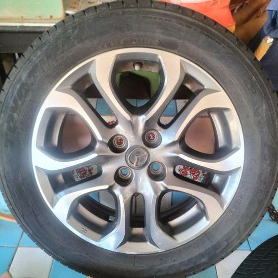 ยางพร้อมแม็กสภาพดีไม่บวมไม่ปะ เดิมติดรถขนาด18560R16 รูปที่ 4