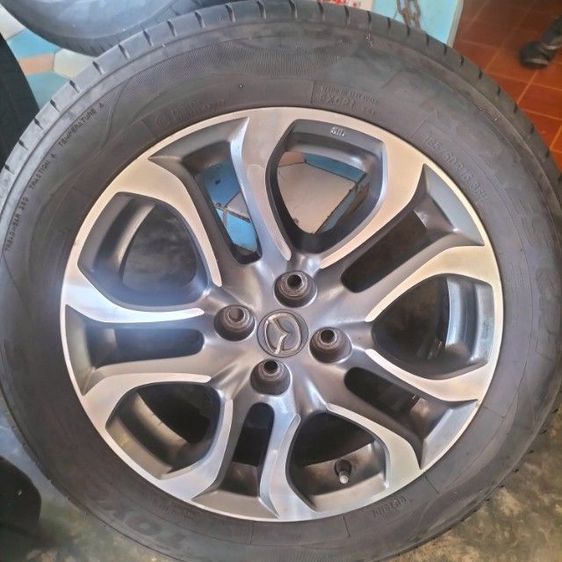 ยางพร้อมแม็กสภาพดีไม่บวมไม่ปะ เดิมติดรถขนาด18560R16 รูปที่ 6