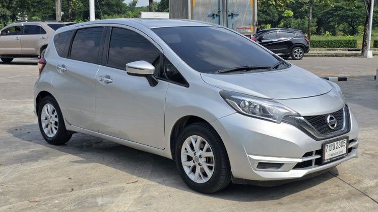 รถ Nissan Note 1.2 V สี เทา
