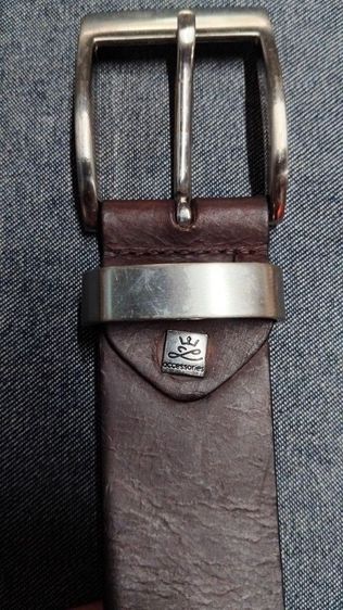 เข็มขัดหนังวินเทจแบรนด์ หนังนิ่มสวยเอว50-59.5 กว้าง1.5 ยาวรวมหัว67
สภาพสวยตามการใช้งาน รูปที่ 4