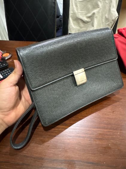 louis vuitton lv clutch 