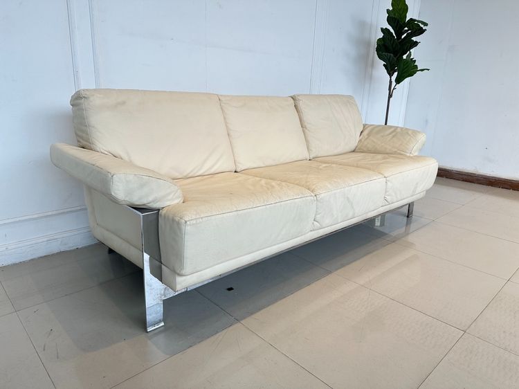 โซฟา 3 ที่นั่ง เบาะหนังแท้ผิวสัมผัส โครงขาเหล็กชุปโครมเมียม  รูปที่ 2