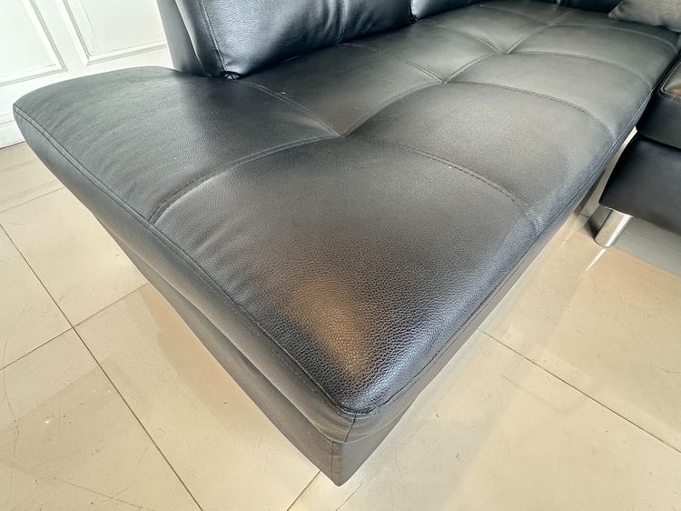 โซฟาเข้ามุม เบาะหนัง PU สีดำดึงดุม โครงไม้ MDF ขาเหล็ก  รูปที่ 10