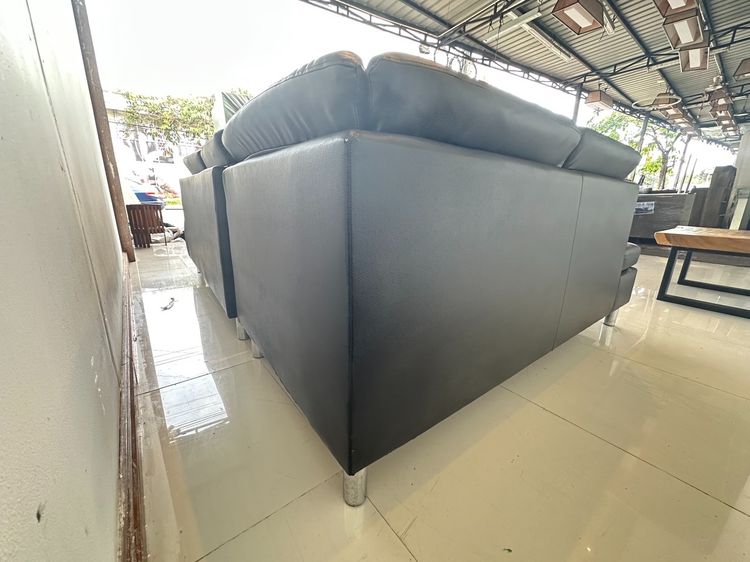 โซฟาเข้ามุม เบาะหนัง PU สีดำดึงดุม โครงไม้ MDF ขาเหล็ก  รูปที่ 6