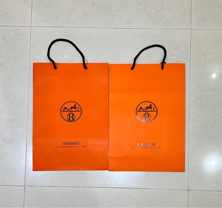 ถุงกระดาษ CELINE รูปที่ 3