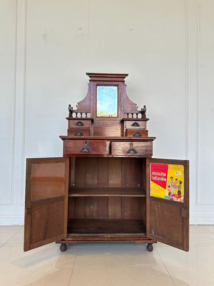 ตู้กระจกไม้สักโบราณ 2 บานเปิด 6 ลิ้นชัก มือจับเหล็ก  รูปที่ 4