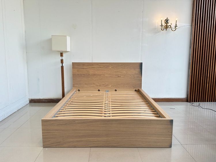 เตียง 5 ฟุต แบรนด์ IKEA รุ่น MALM 