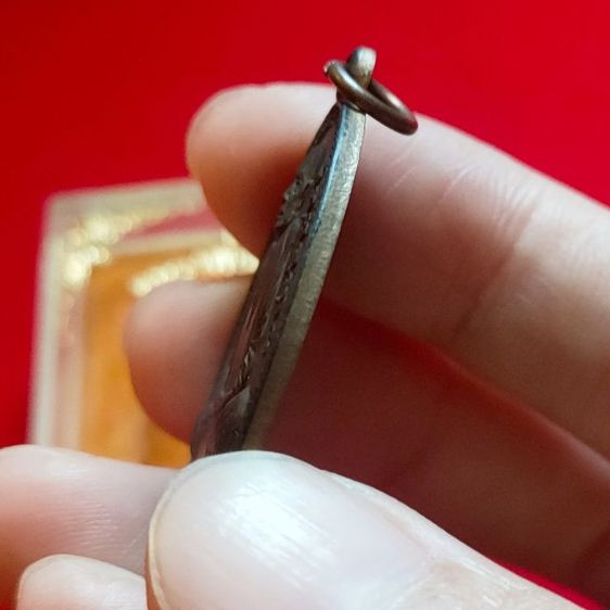 ❌️ขายแล้ว❌️ เหรียญพระธาตุขามแก่น หลวงพ่อผาง จิตฺตคุตฺโต ปี ๒๕๒๔ เนื้อนวะโลหะ รูปที่ 8