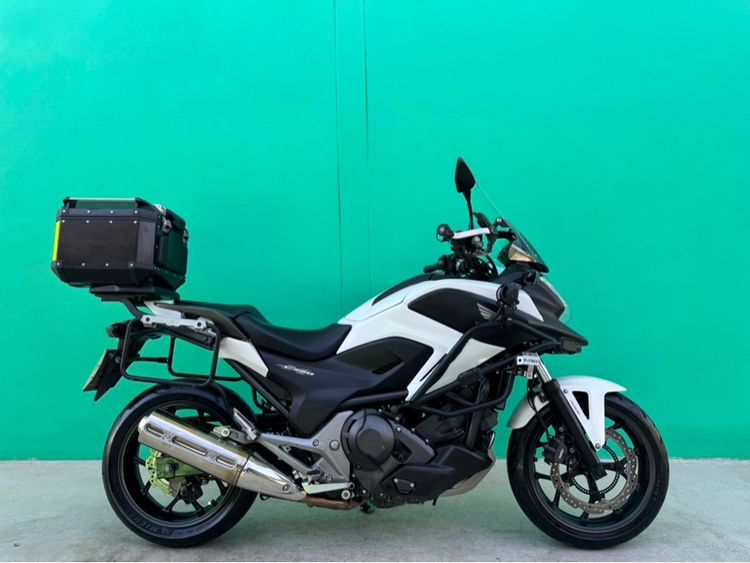 รุ่นอื่นๆ 2016 Honda Nc750 สีขาว ปี14จด16 วิ่ง20,000โล รถมือเดียว เกียร์DCT