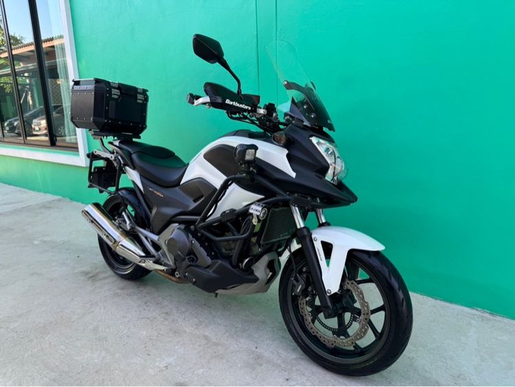 Honda Nc750 สีขาว ปี14จด16 วิ่ง20,000โล รถมือเดียว เกียร์DCT รูปที่ 2
