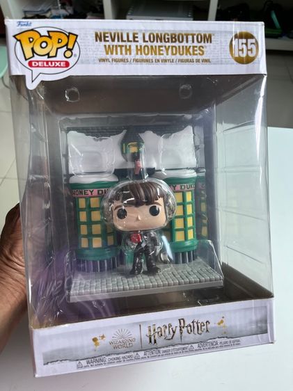 Harry Potter Funko Pop Deluxe 155 ชุดฤดูหนาวถืออมยิ้มสภาพสวยเดิมในกล่อง รูปที่ 2