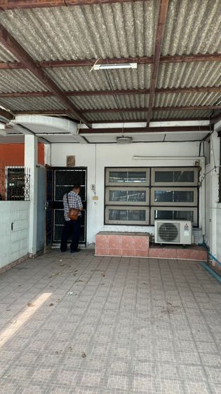 อื่นๆ มีบางส่วน สร้างเสร็จก่อน 2010 ขายด่วนทาวน์เฮ้าส์ ใกล้กับลาดพร้าว 101, เดอะมอลบางกะปิ ลดเหลือ 2.9 ล้านบาท พร้อมโอน(ไม่ผ่านนายหน้า) รูปที่ 3